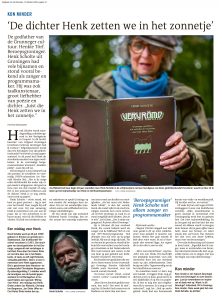 Artikel 'De dichter Henk zetten we in het zonnetje'. DVHN 10 oktober 2025 Door: Pieter Broesder